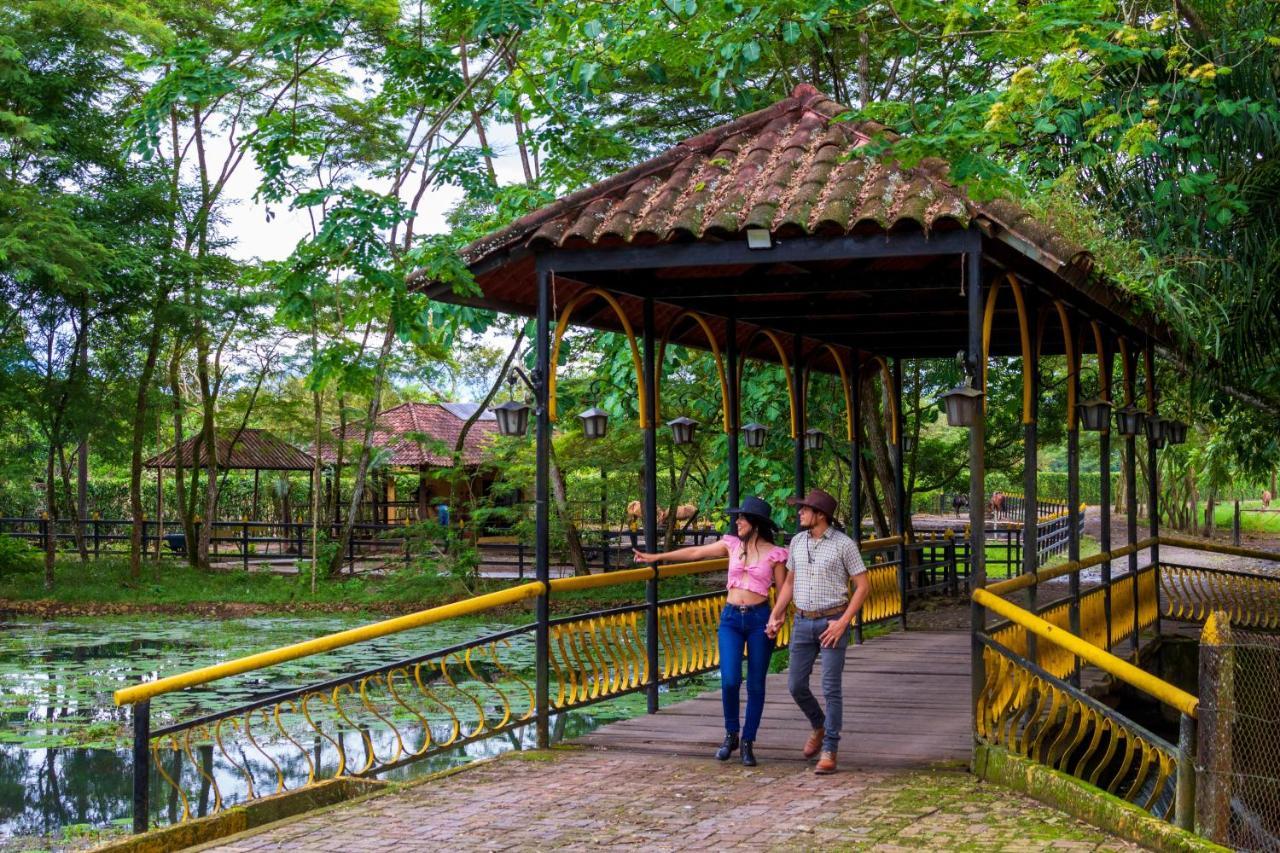 Hotel Campestre La Potra Apiay المظهر الخارجي الصورة